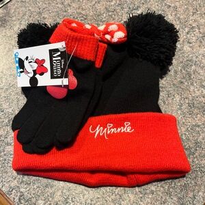 NWT Disney Minnie Mouse Knit Hat and Gloves
